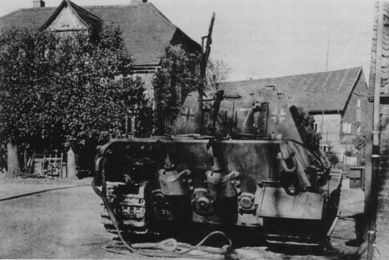 Иллюстрация к книге — «Ягдтигр» самый большой истребитель танков [img_64.jpg]