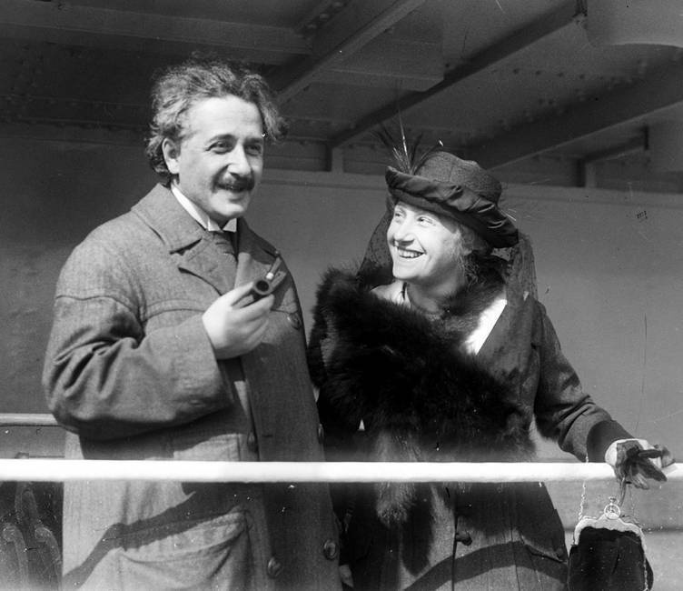 Иллюстрация к книге — Говорит Альберт Эйнштейн [i_044.jpg]