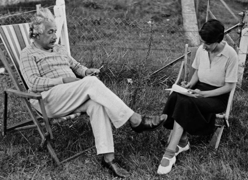 Иллюстрация к книге — Говорит Альберт Эйнштейн [i_052.jpg]