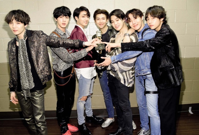 Иллюстрация к книге — BTS. Биография группы, покорившей мир [i_066.jpg]