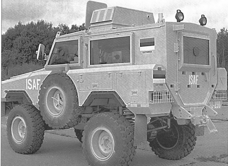 Иллюстрация к книге — Бронетранспортёры на шасси UNIMOG 1950 - 2009 гг. [img_49.jpg]