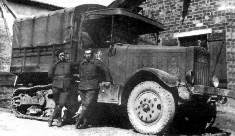 Иллюстрация к книге — Транспортёры танков 1930 -1940 гг. [img_21.jpg]