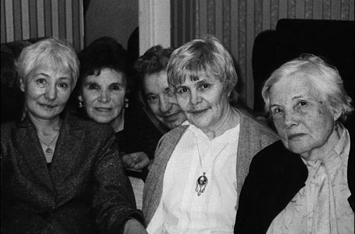 Иллюстрация к книге — Вкратце жизнь [i_038.jpg]