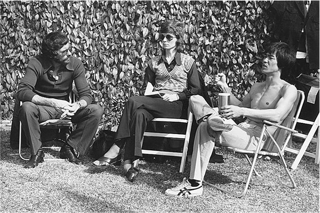 Иллюстрация к книге — Брюс Ли. Путь совершенства [i_077.jpg]