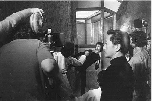 Иллюстрация к книге — Брюс Ли. Путь совершенства [i_087.jpg]