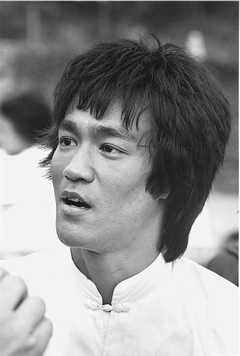 Иллюстрация к книге — Брюс Ли. Путь совершенства [i_089.jpg]