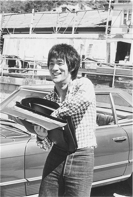 Иллюстрация к книге — Брюс Ли. Путь совершенства [i_101.jpg]