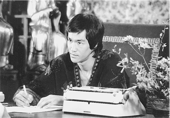 Иллюстрация к книге — Брюс Ли. Путь совершенства [i_103.jpg]