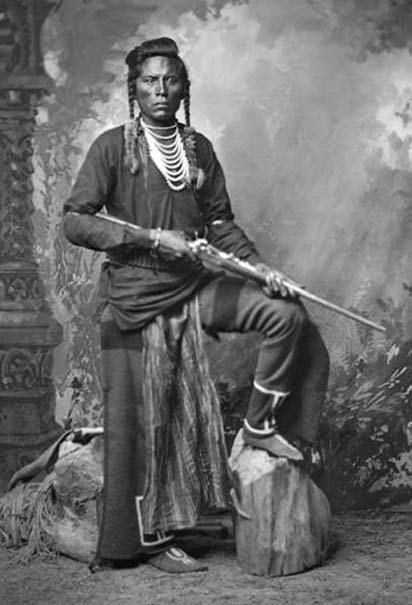 Иллюстрация к книге — Военное дело индейцев Дикого Запада. Самая полная энциклопедия [i_023.jpg]