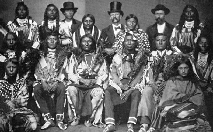 Иллюстрация к книге — Военное дело индейцев Дикого Запада. Самая полная энциклопедия [i_024.jpg]