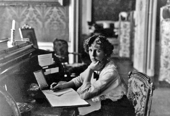 Иллюстрация к книге — Застигнутые революцией. Живые голоса очевидцев [i_009.jpg]