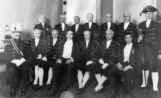 Иллюстрация к книге — Застигнутые революцией. Живые голоса очевидцев [i_011.jpg]