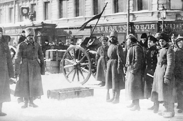 Иллюстрация к книге — Застигнутые революцией. Живые голоса очевидцев [i_036.jpg]