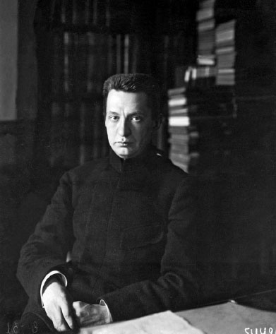 Иллюстрация к книге — Застигнутые революцией. Живые голоса очевидцев [i_062.jpg]