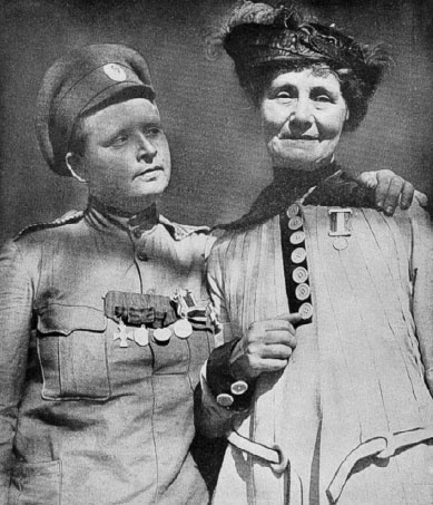 Иллюстрация к книге — Застигнутые революцией. Живые голоса очевидцев [i_063.jpg]