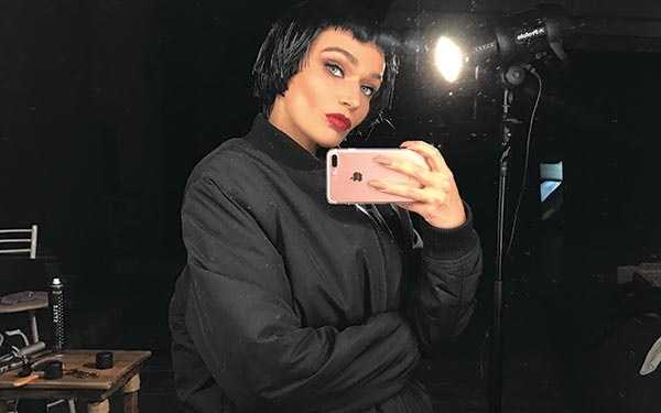 Иллюстрация к книге — Голая. Правда о том, как быть настоящей женщиной [i_019.jpg]