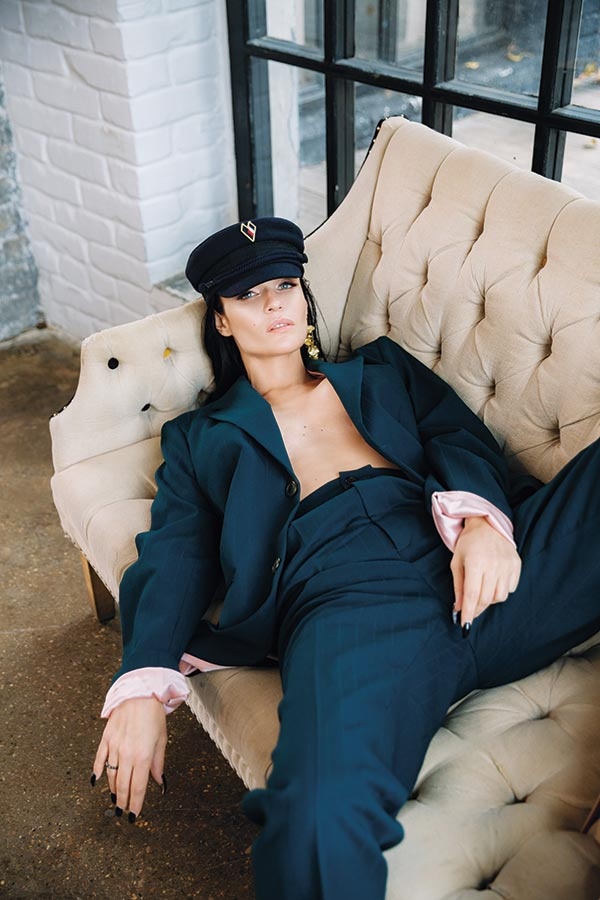 Иллюстрация к книге — Голая. Правда о том, как быть настоящей женщиной [i_020.jpg]