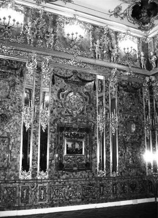 Иллюстрация к книге — Кёнигсберг-13, или Последняя тайна янтарной комнаты [i_013.jpg]