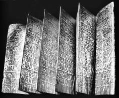 Иллюстрация к книге — Кёнигсберг-13, или Последняя тайна янтарной комнаты [i_058.jpg]