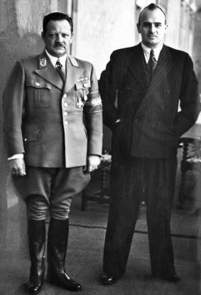 Иллюстрация к книге — Кёнигсберг-13, или Последняя тайна янтарной комнаты [i_082.jpg]