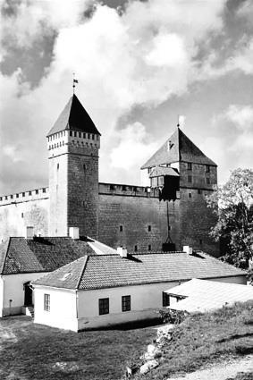 Иллюстрация к книге — Кёнигсберг-13, или Последняя тайна янтарной комнаты [i_096.jpg]