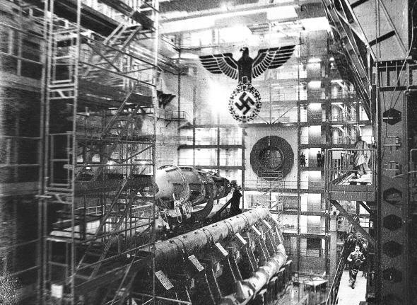 Иллюстрация к книге — Кёнигсберг-13, или Последняя тайна янтарной комнаты [i_111.jpg]