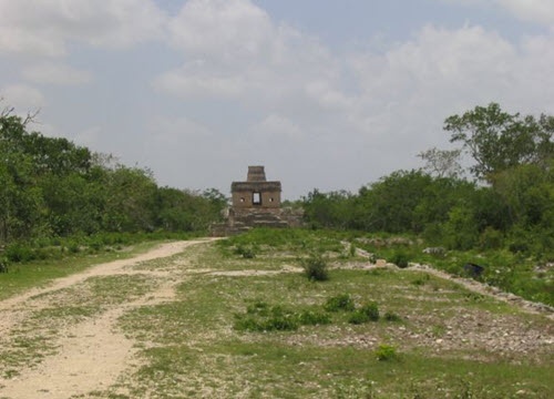 Иллюстрация к книге — Конец времен. Новый взгляд на пророчества майя [i_086.jpg]