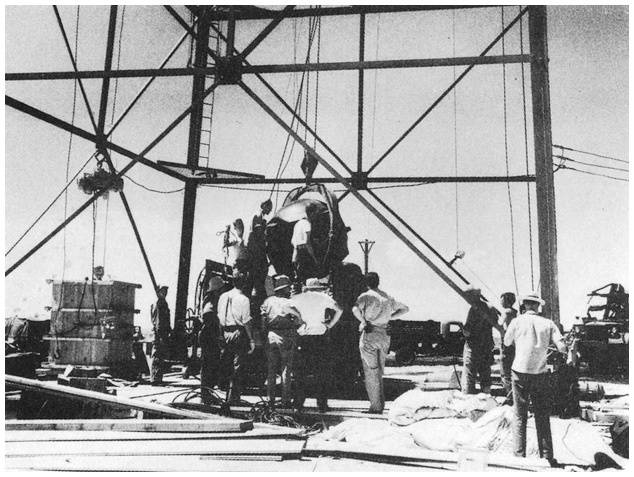 Иллюстрация к книге — Гений. Жизнь и наука Ричарда Фейнмана [i_038.jpg]