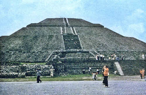 Иллюстрация к книге — День, когда явились боги [i_090.jpg]