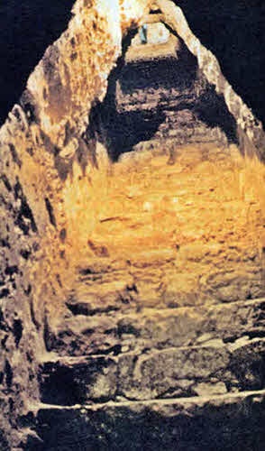 Иллюстрация к книге — День, когда явились боги [i_110.jpg]