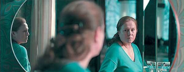 Иллюстрация к книге — Оттенки русского. Очерки отечественного кино [i_030.jpg]