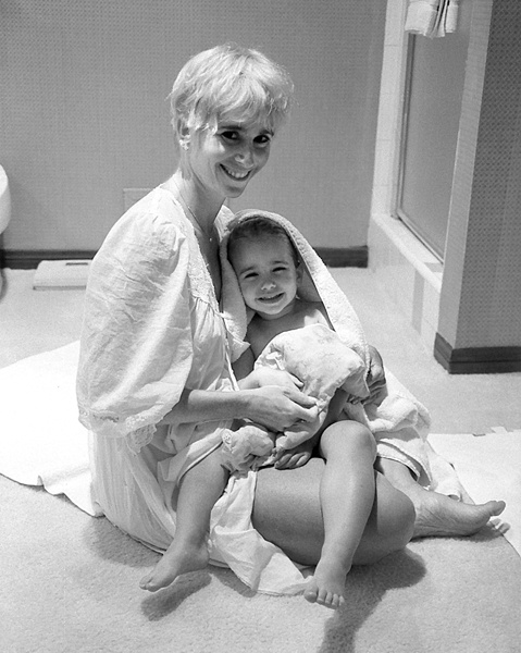 Иллюстрация к книге — Без фильтра. Ни стыда, ни сожалений, только я [i_011.jpg]