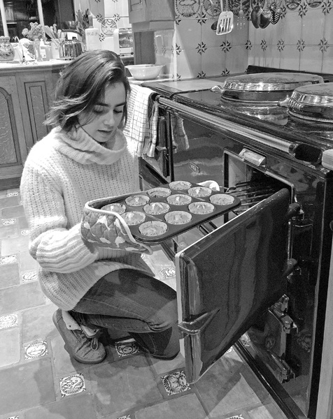 Иллюстрация к книге — Без фильтра. Ни стыда, ни сожалений, только я [i_034.jpg]