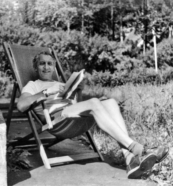 Иллюстрация к книге — Дом на Старой площади [i_047.jpg]