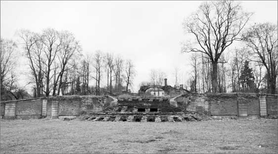 Иллюстрация к книге — Луга и окрестности. Из истории населенных мест Лужского района [i_034.jpg]