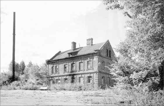 Иллюстрация к книге — Луга и окрестности. Из истории населенных мест Лужского района [i_043.jpg]