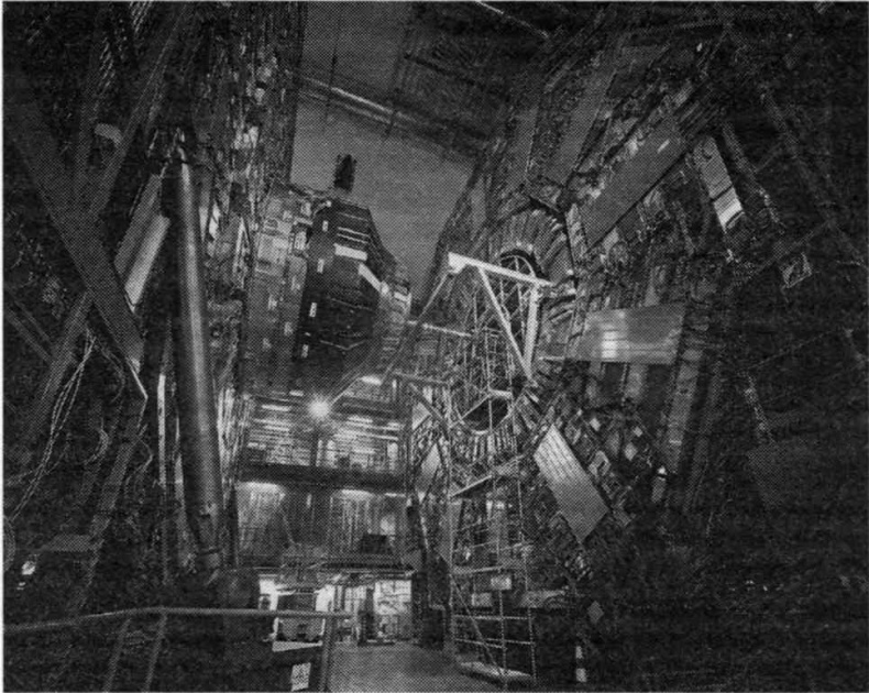 Иллюстрация к книге — Тайны квантового мира. О парадоксальности пространства и времени [i_037.jpg]