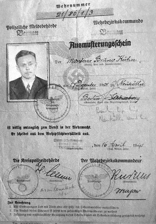 Иллюстрация к книге — Разведка. «Нелегалы» наоборот [i_033.jpg]