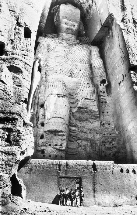 Иллюстрация к книге — Страшное дело. Рептилоиды нашего времени [i_019.jpg]