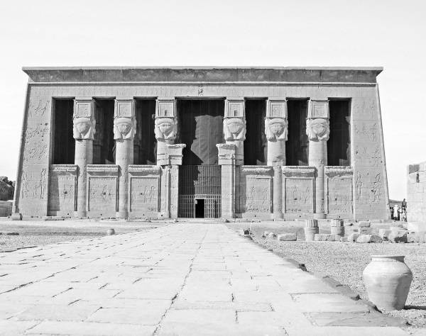 Иллюстрация к книге — Страшное дело. Рептилоиды нашего времени [i_020.jpg]