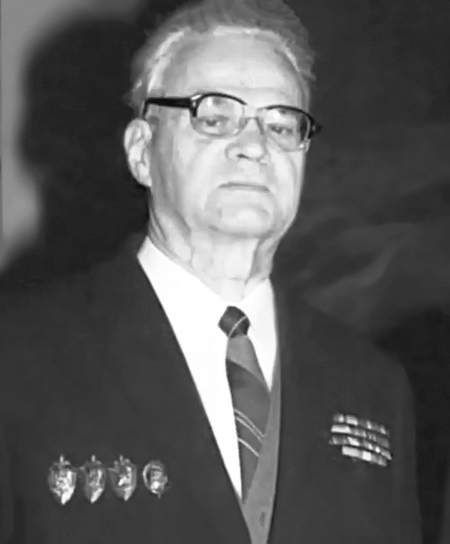 Иллюстрация к книге — Леонид Квасников. Разведчик эпохи атома и космоса [i_015.jpg]