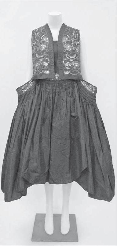 Иллюстрация к книге — Жанна Ланвен [i_075.jpg]