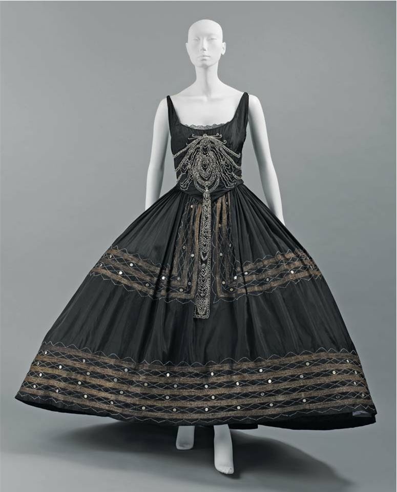 Иллюстрация к книге — Жанна Ланвен [i_093.jpg]