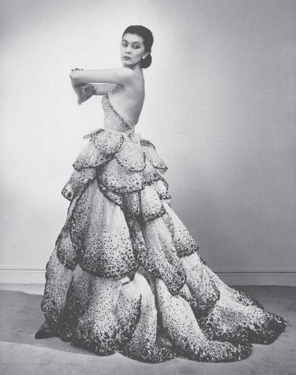 Иллюстрация к книге — Я – Кутюрье. Кристиан Диор и Я. [i_123.jpg]