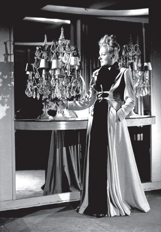 Иллюстрация к книге — Я – Кутюрье. Кристиан Диор и Я. [i_226.jpg]