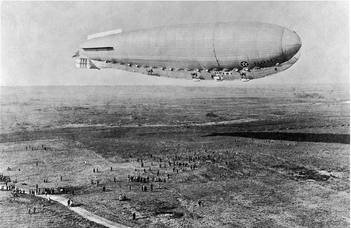 Иллюстрация к книге — Девятьсот часов неба. Неизвестная история дирижабля «СССР-В6» [i_050.jpg]