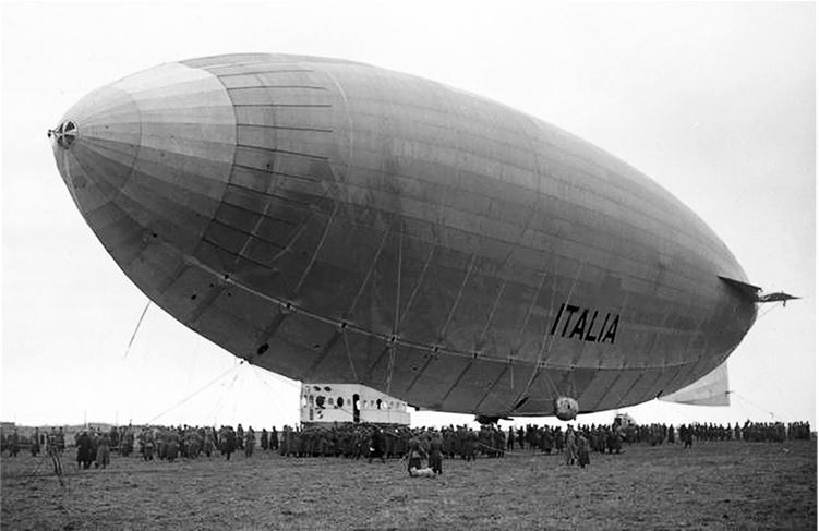 Иллюстрация к книге — Девятьсот часов неба. Неизвестная история дирижабля «СССР-В6» [i_081.jpg]