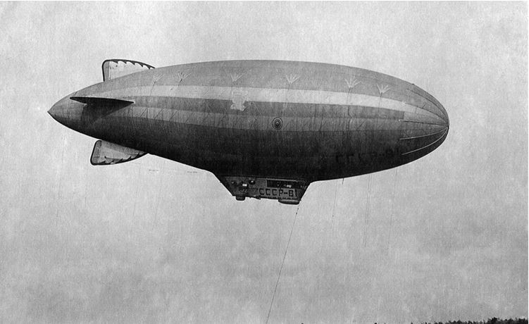 Иллюстрация к книге — Девятьсот часов неба. Неизвестная история дирижабля «СССР-В6» [i_095.jpg]