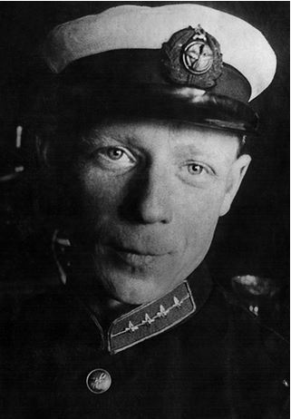 Иллюстрация к книге — Девятьсот часов неба. Неизвестная история дирижабля «СССР-В6» [i_163.jpg]