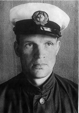 Иллюстрация к книге — Девятьсот часов неба. Неизвестная история дирижабля «СССР-В6» [i_166.jpg]